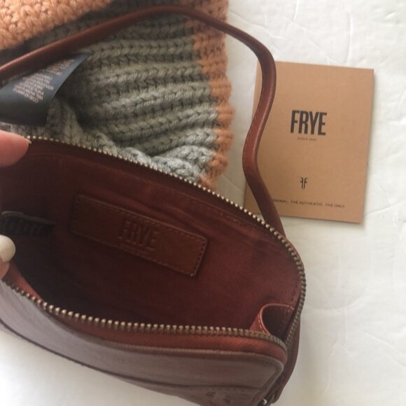 Frye Color Block Beanie HAT Sz.66-68 and Leather Wristlet Set Dust Pink Brown - Picture 10 of 12